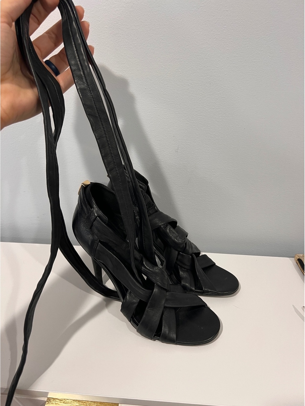 Tory Burch Black Leather Strappy Heeled Sandals with Wraparound Straps - Picture 4 of 8